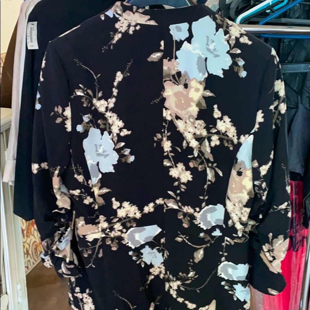 Floral pattern blazer